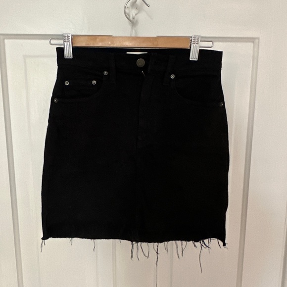 Aritzia Wilfred Free denim skirt - Picture 2 of 4